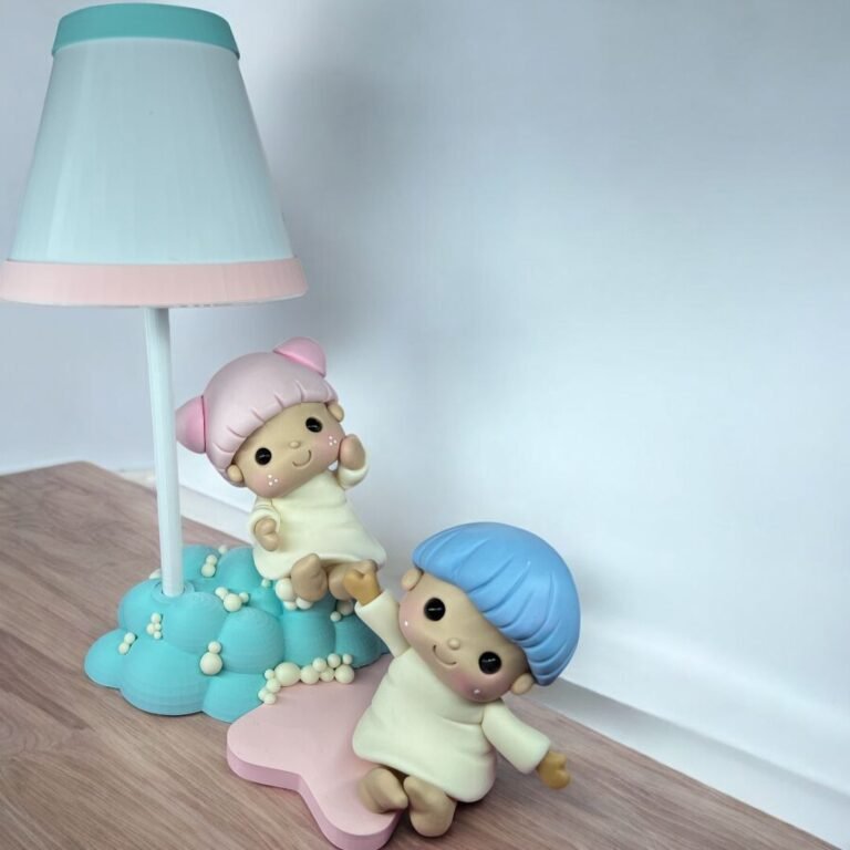 Pieza artesanal de porcelana fría hecha a mano en Taller Panda