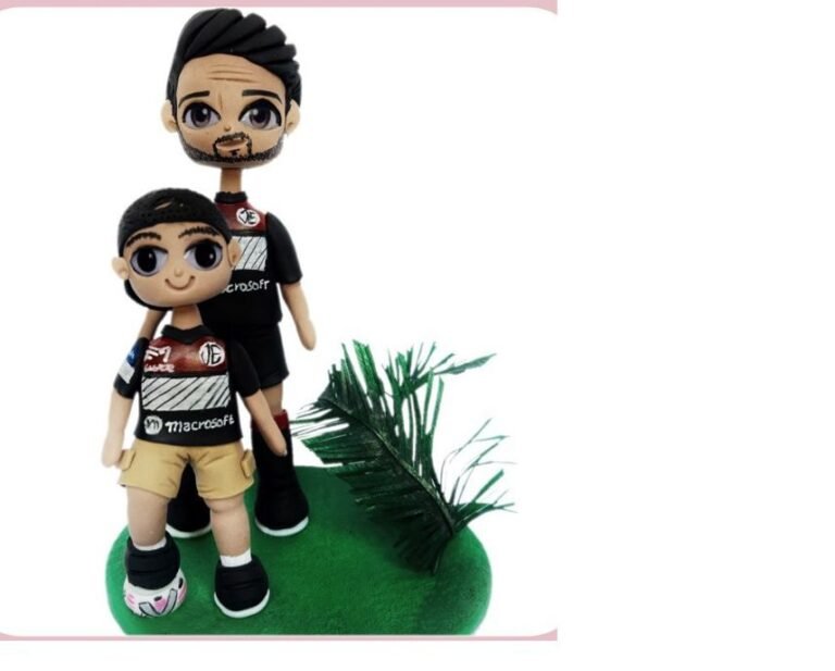 Mini-Me personalizada de porcelana fría, hecha a mano en Taller Panda