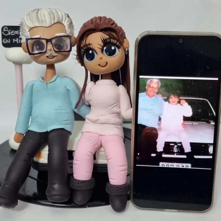 Mini-Me personalizada de porcelana fría, hecha a mano en Taller Panda